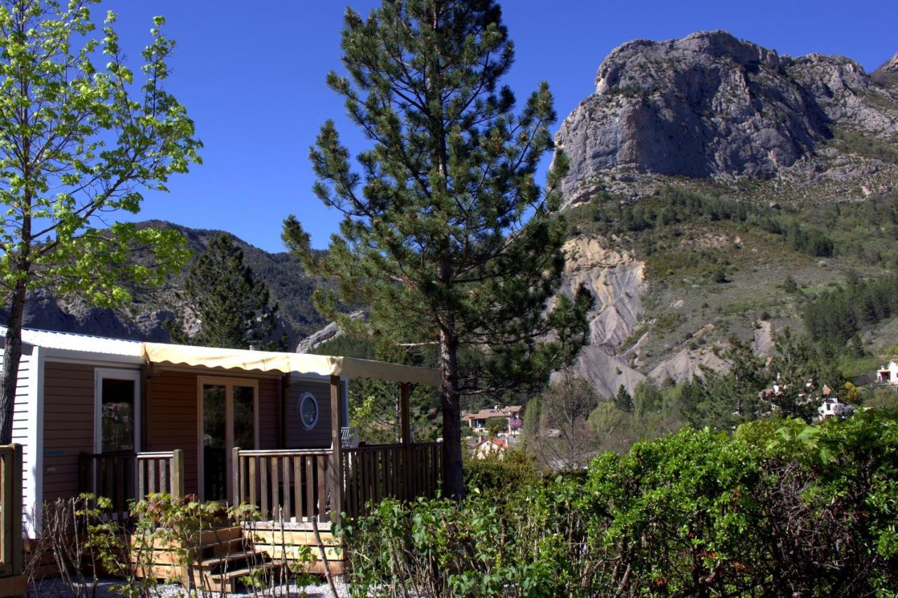 Camping Les Princes D'Orange Hotel Orpierre Ngoại thất bức ảnh