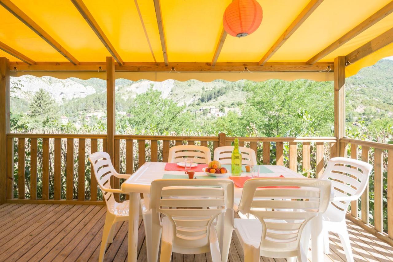 Camping Les Princes D'Orange Hotel Orpierre Ngoại thất bức ảnh